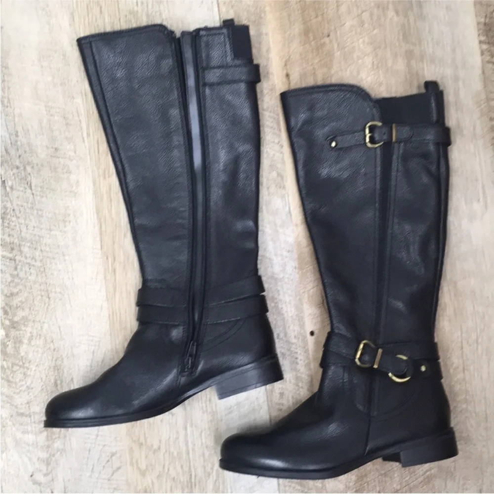 Naturalizer Black leather boots size 6